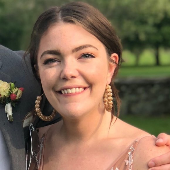 Meet your Posher, Katlyn - Picture 1 of 1